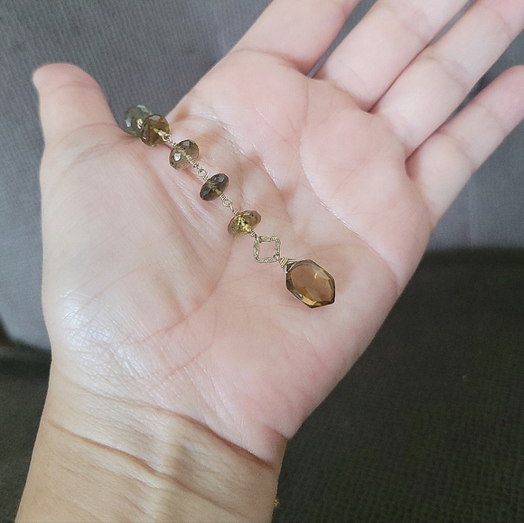 Mossy Green Quartz Pendant Necklace - Picture 9 of 16